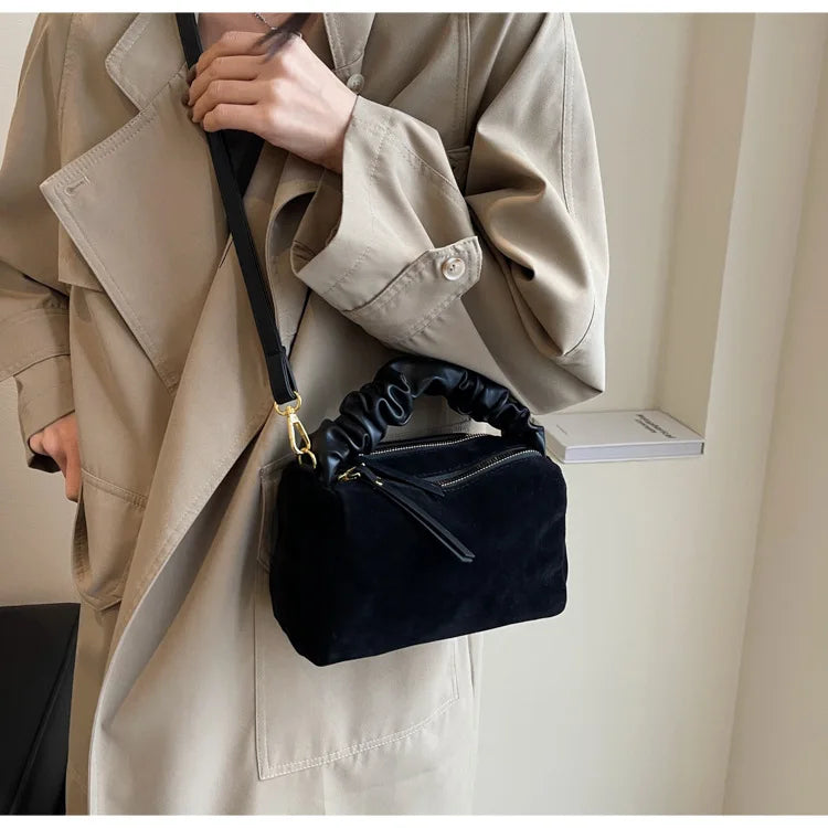 Borsa in pelle scamosciata