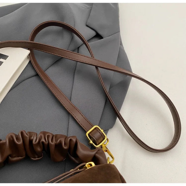 Borsa in pelle scamosciata
