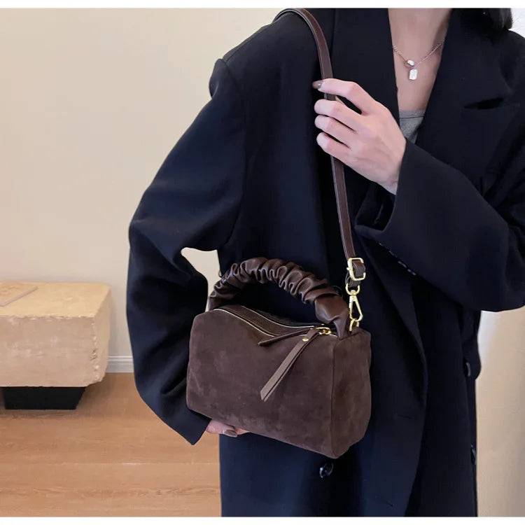 Borsa in pelle scamosciata